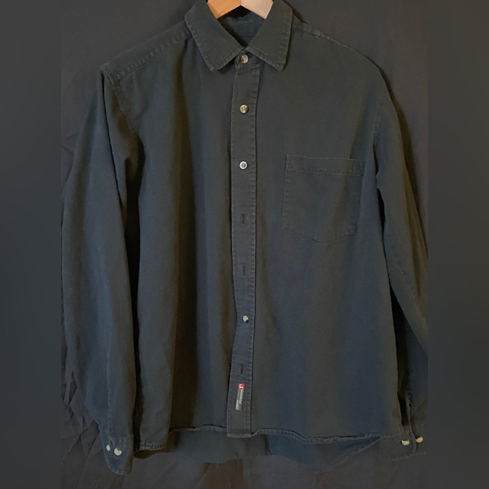 Preowned dark green shirt